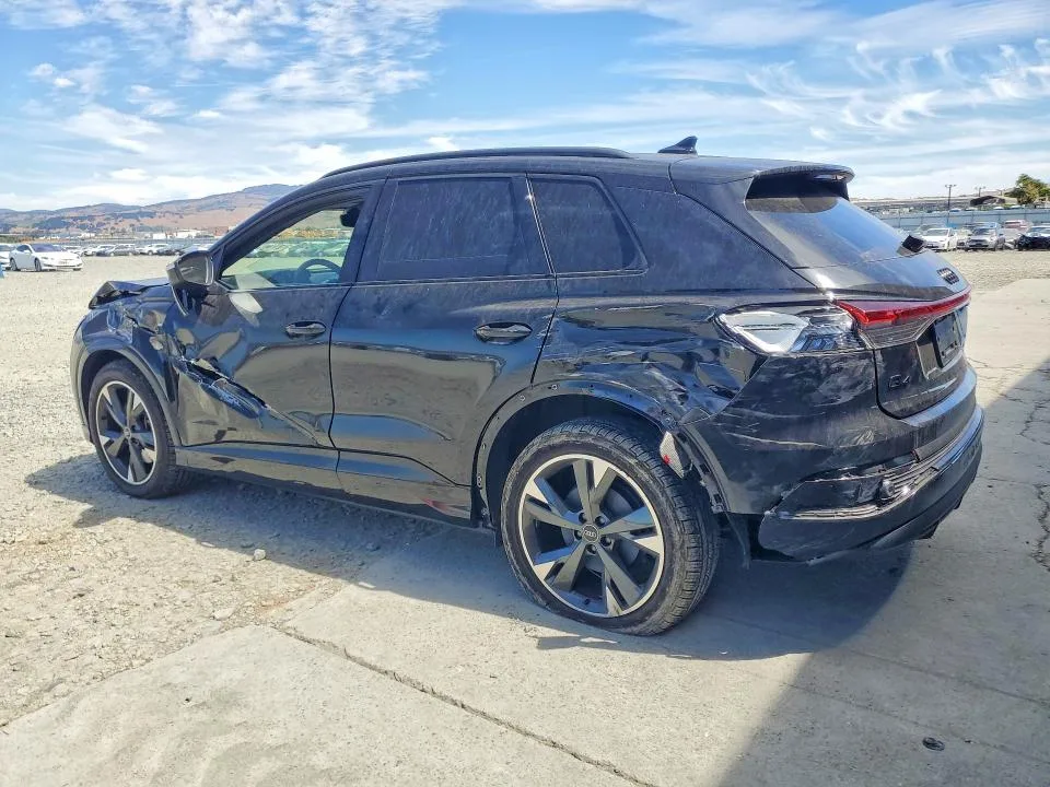 WA1MUBFZ1RP051352 — 2024 AUDI Q4 E-TRON photo 2