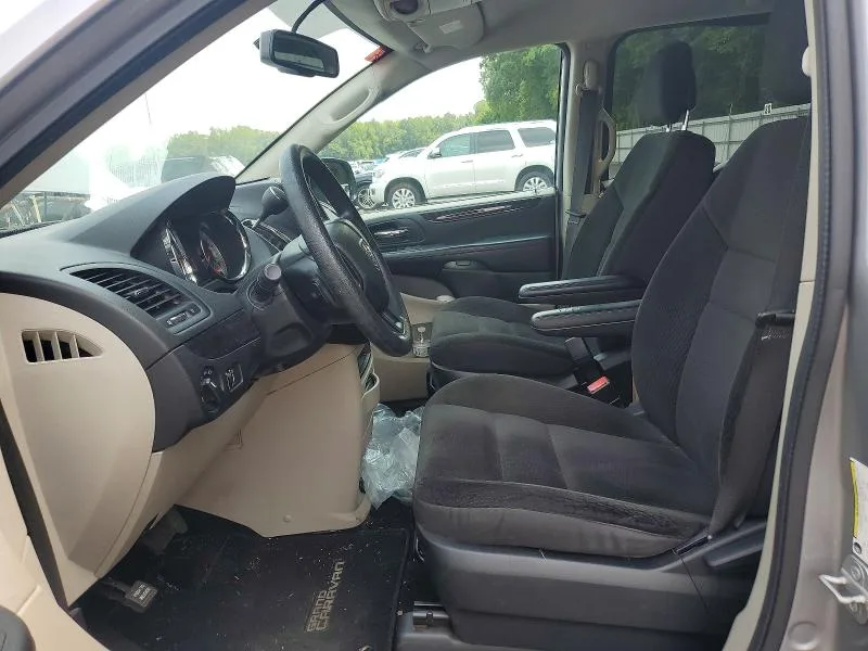 2C4RDGBG5JR143516 — 2018 DODGE GRAND CARAVAN photo 7