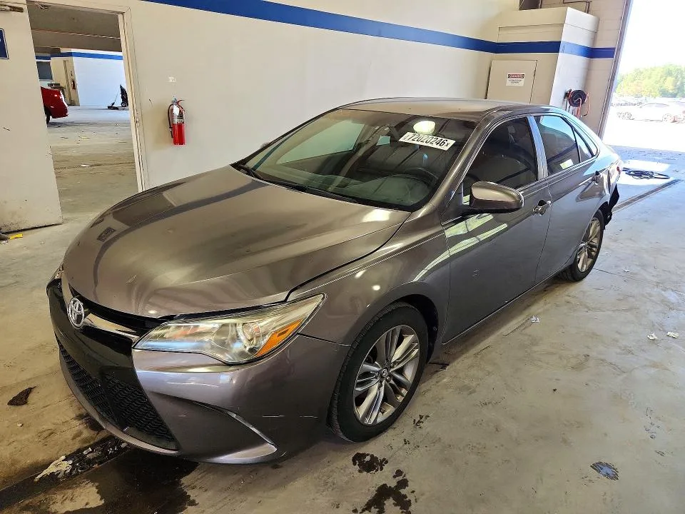 4T1BF1FK5GU596193 — 2016 TOYOTA CAMRY photo 1