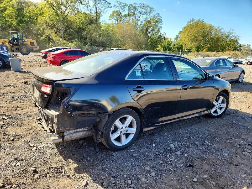 4T1BF1FKXDU245680 — 2013 TOYOTA CAMRY photo 3