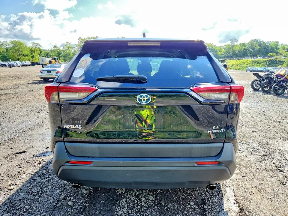 JTMLWRFV5KD026382 — 2019 TOYOTA RAV4 photo 6