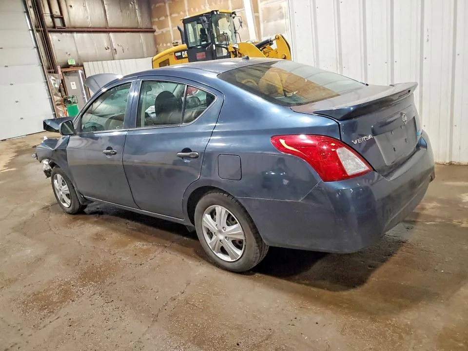 3N1CN7AP2FL849919 — 2015 NISSAN VERSA photo 2