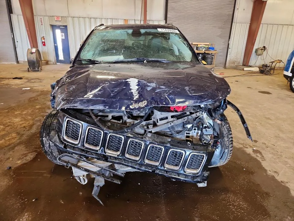 3C4NJDBB8KT807008 — 2019 JEEP COMPASS photo 5