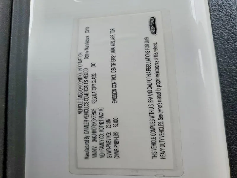 3AKJHHDR6KSKF5928 — 2019 FREIGLINER CASCADIA 126 photo 10