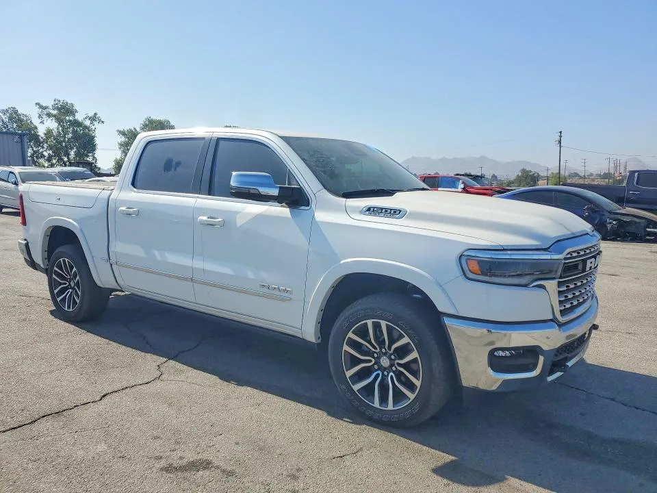 1C6SRFHP2SN582702 — 2025 RAM 1500 photo 4