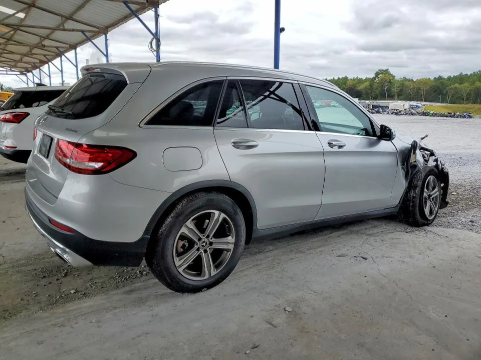 WDC0G4KB5JV038999 — 2018 MERCEDES-BENZ GLC photo 3