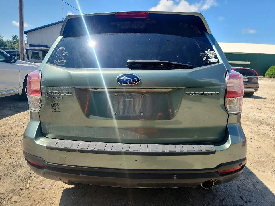 JF2SJARC5JH532535 — 2018 SUBARU FORESTER photo 6