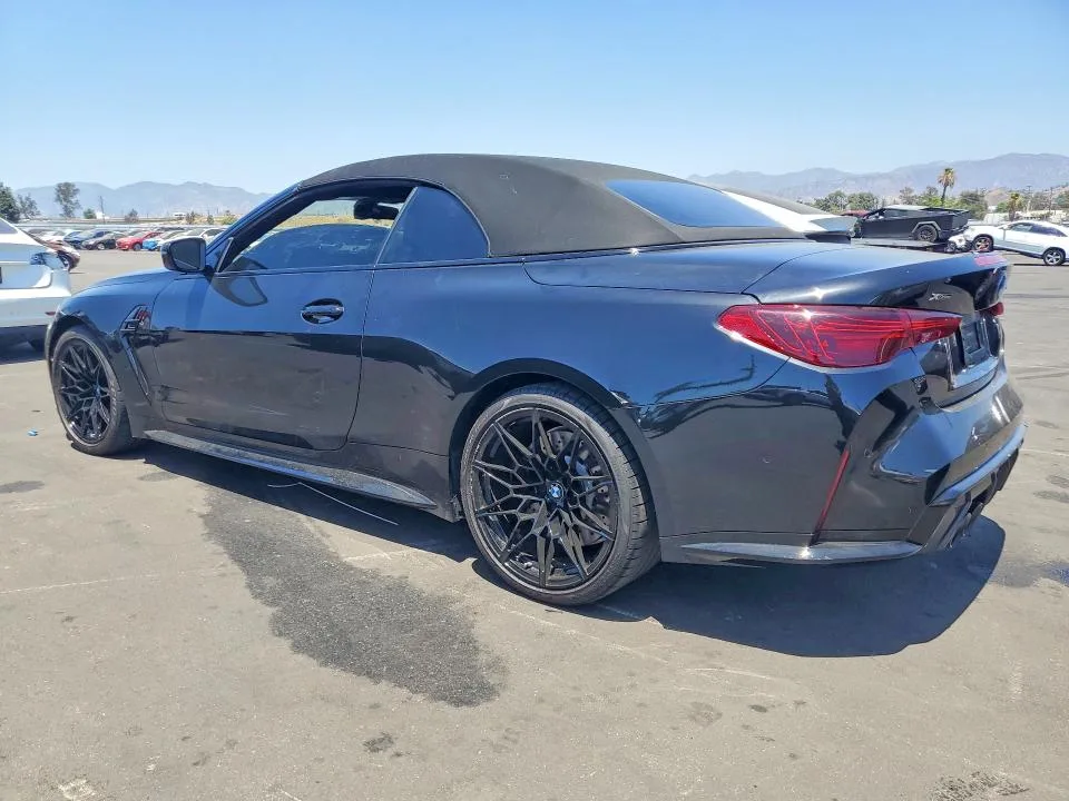 WBS43BA04SCU34029 — 2025 BMW M4 photo 2