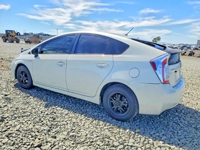 JTDKN3DU0C1601934 — 2012 TOYOTA PRIUS photo 2