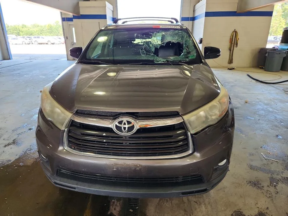 5TDJKRFH1GS310231 — 2016 TOYOTA HIGHLANDER photo 5
