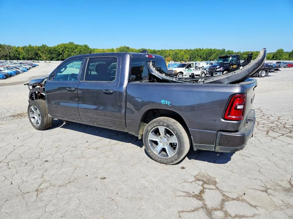 1C6SRFGP7TN217273 — 2026 RAM 1500 photo 2