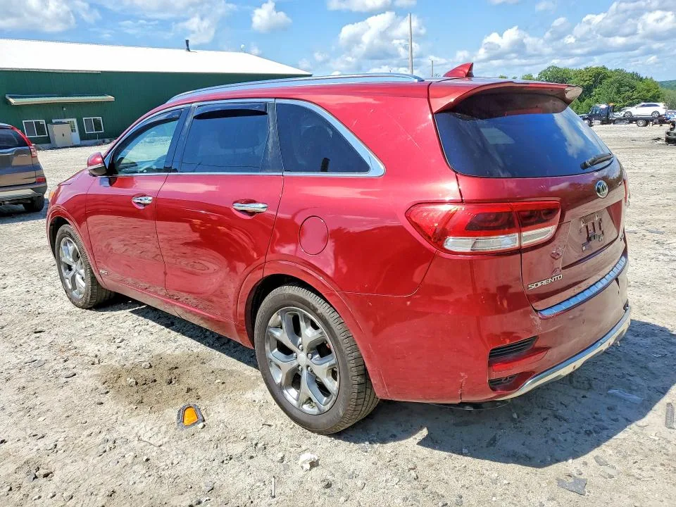 5XYPKDA52JG384563 — 2018 KIA SORENTO photo 2