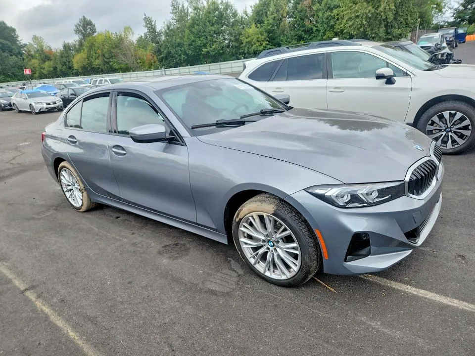 3MW89FF04P8D78242 — 2023 BMW 330XI photo 4