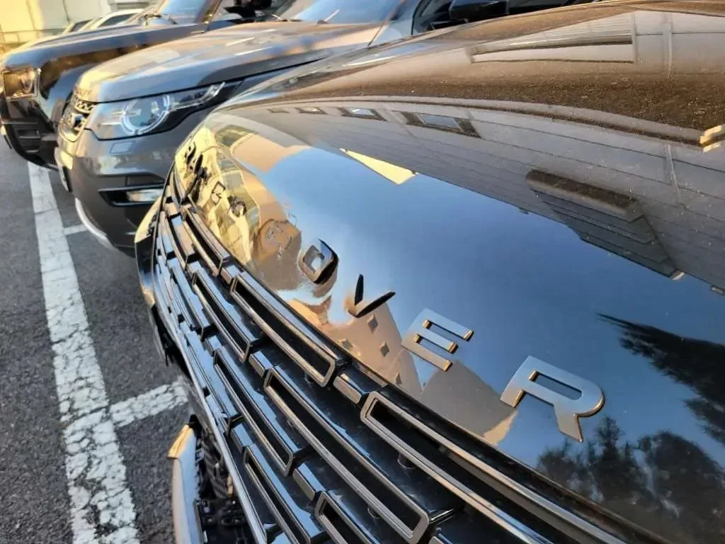 SALYA2BX9SA813316 — 2025 LAND ROVER Velar R-Dynamic S photo 5