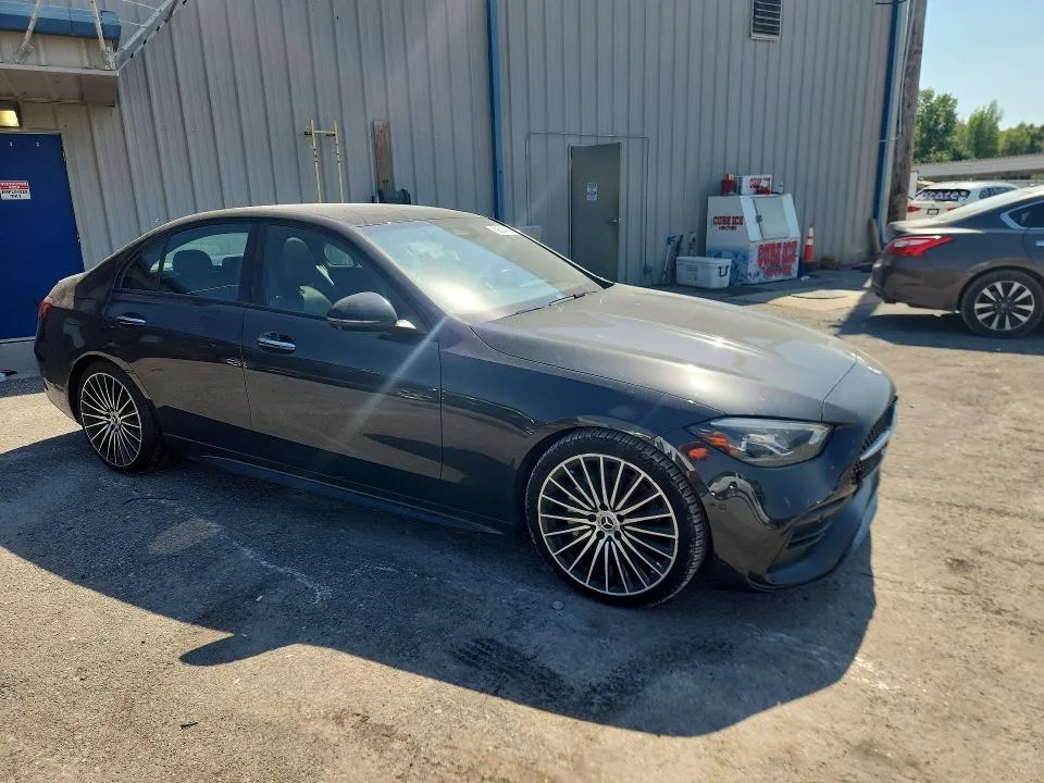 W1KAF4GBXNR016345 — 2022 MERCEDES-BENZ C photo 4