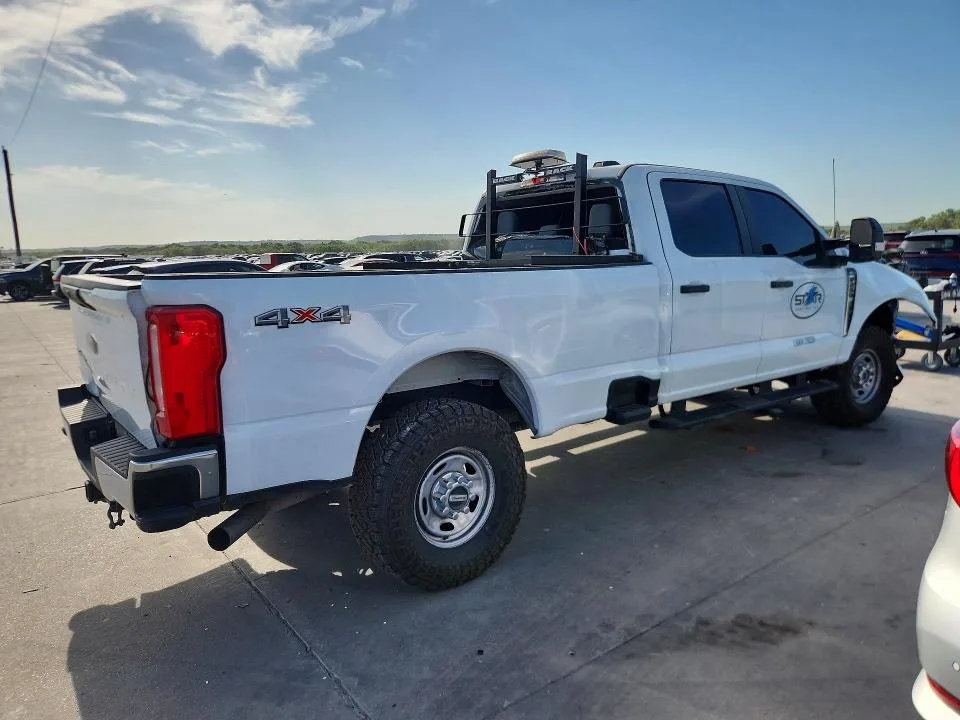 1FT7W2BA4REF89567 — 2024 FORD F250 photo 3
