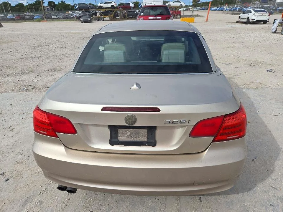 WBADW3C5XCE821684 — 2012 BMW 328 photo 6