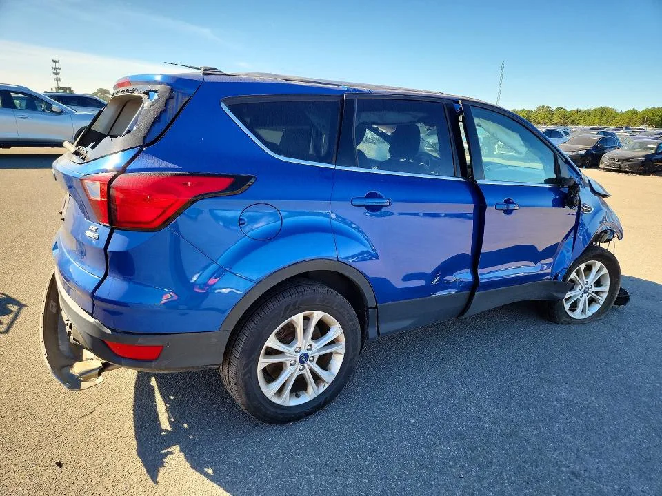 1FMCU9GDXKUB43351 — 2019 FORD ESCAPE photo 3
