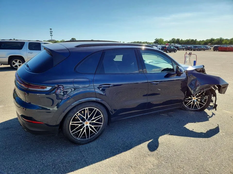 WP1AA2AY9SDA00347 — 2025 PORSCHE CAYENNE photo 3
