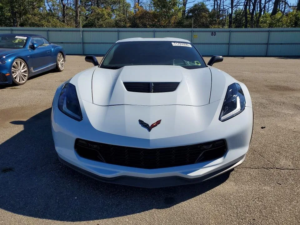 1G1YR2D65K5606640 — 2019 CHEVROLET CORVETTE photo 5