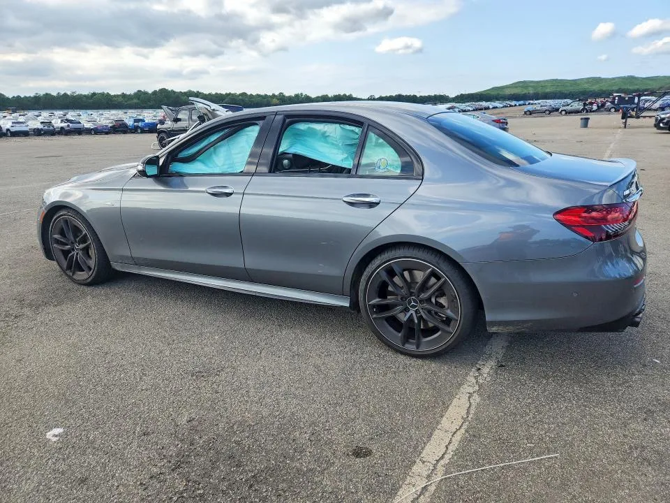 W1KZF6BB7PB172456 — 2023 MERCEDES-BENZ E photo 2