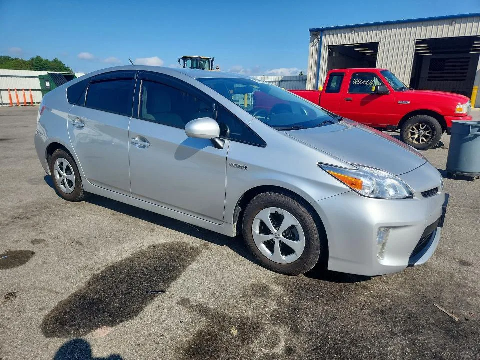 JTDKN3DU4E0382419 — 2014 TOYOTA PRIUS photo 4