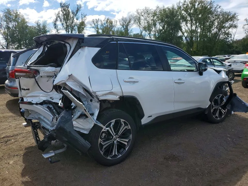 JTMFB3FV7SD284358 — 2025 TOYOTA RAV4 photo 3