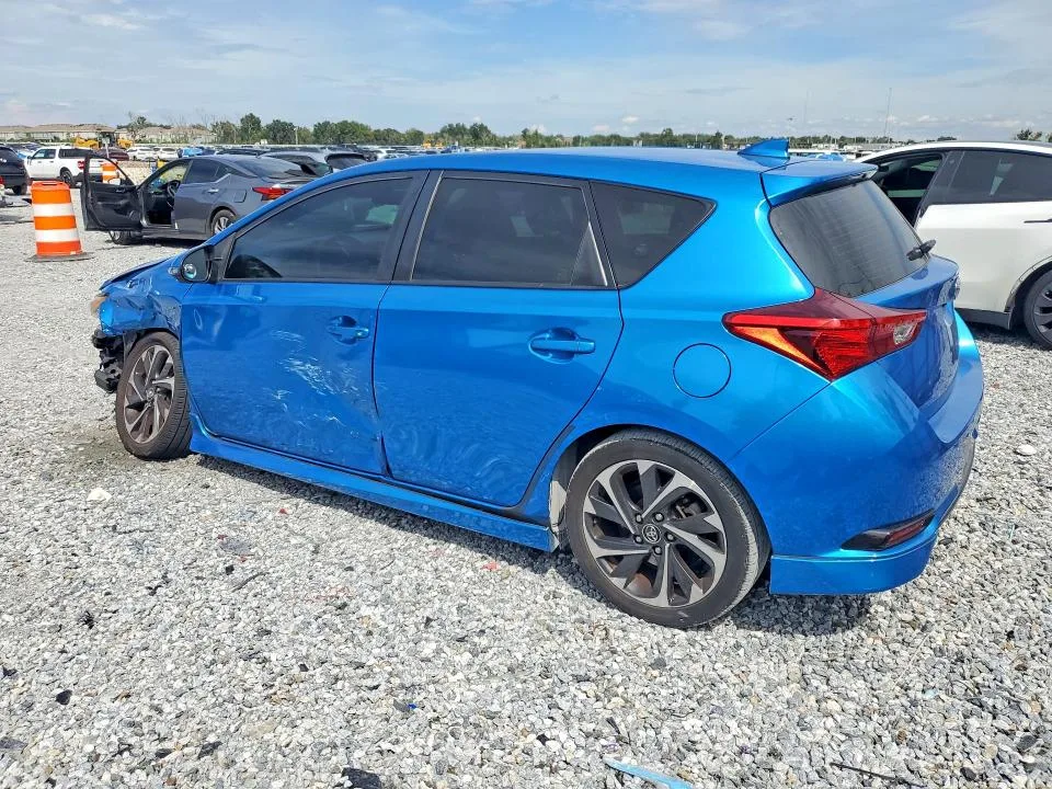 JTNKARJE4JJ569591 — 2018 TOYOTA COROLLA IM photo 2