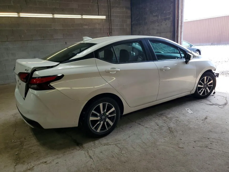 3N1CN8EV9ML896019 — 2021 NISSAN VERSA photo 3