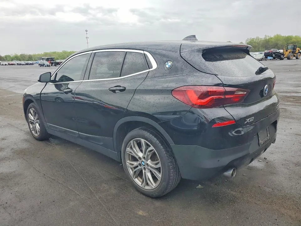 WBXYJ1C05N5T89698 — 2022 BMW X2 photo 2