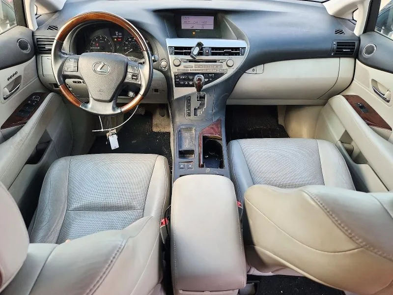 2T2BK1BA8BC114086 — 2011 LEXUS RX photo 8
