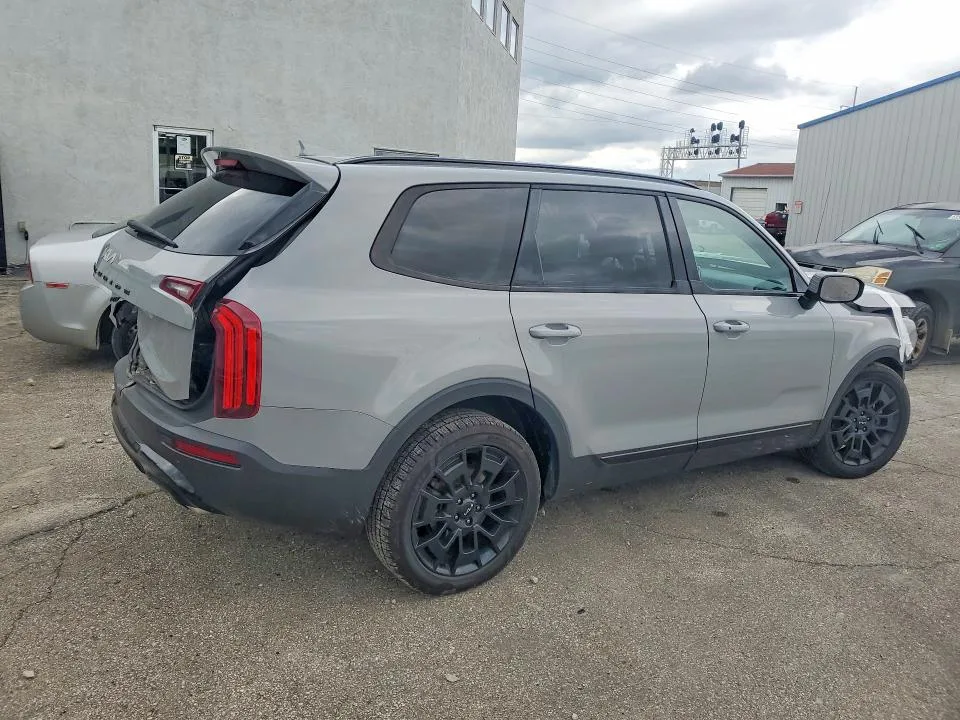 5XYP3DHC3NG323276 — 2022 KIA TELLURIDE photo 3