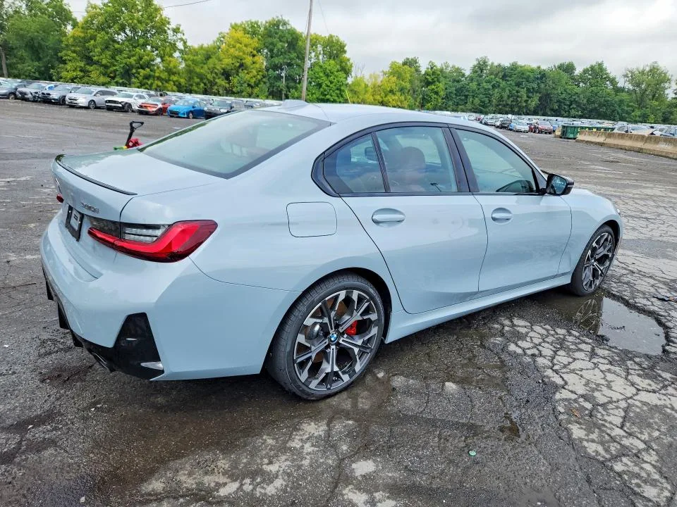 3MW89CW04T8G57019 — 2026 BMW 330XI photo 3