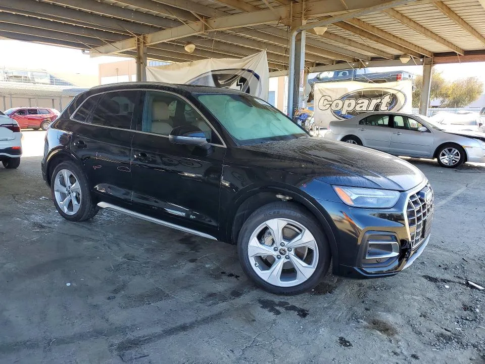 WA1BAAFY1M2111279 — 2021 AUDI Q5 photo 4