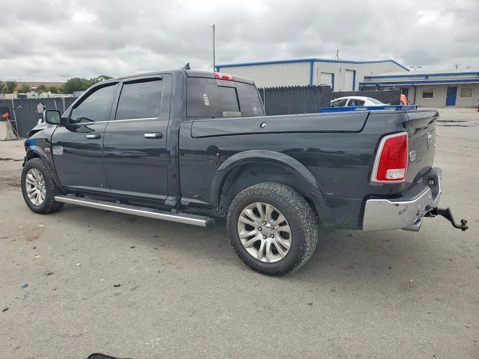 1C6RR7WT0HS642457 — 2017 RAM 1500 photo 2