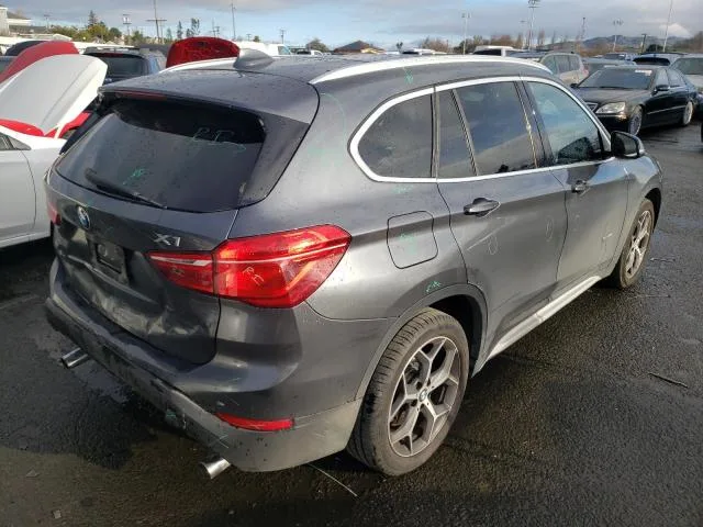 WBXHU7C39J5H43384 — 2018 BMW X1 photo 3