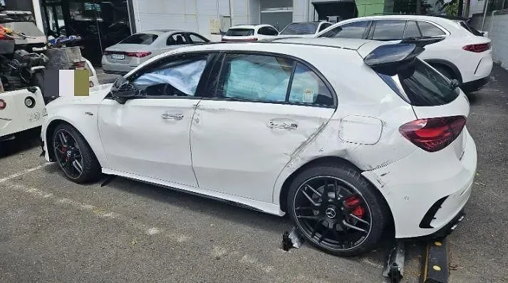 W1K3F5EB3SN347000 — 2025 MERCEDES-BENZ A 45 AMG photo 2