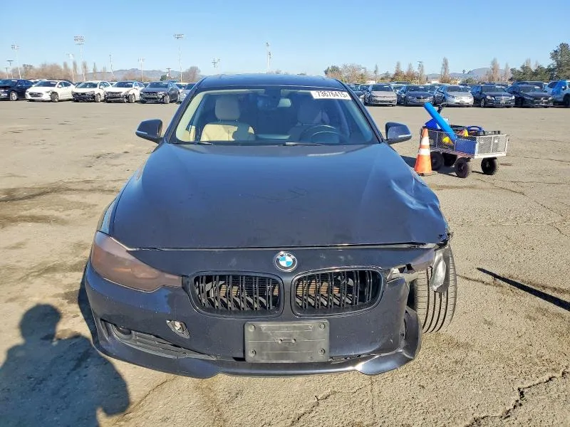 WBA3C1C56DF435705 — 2013 BMW 328 photo 5
