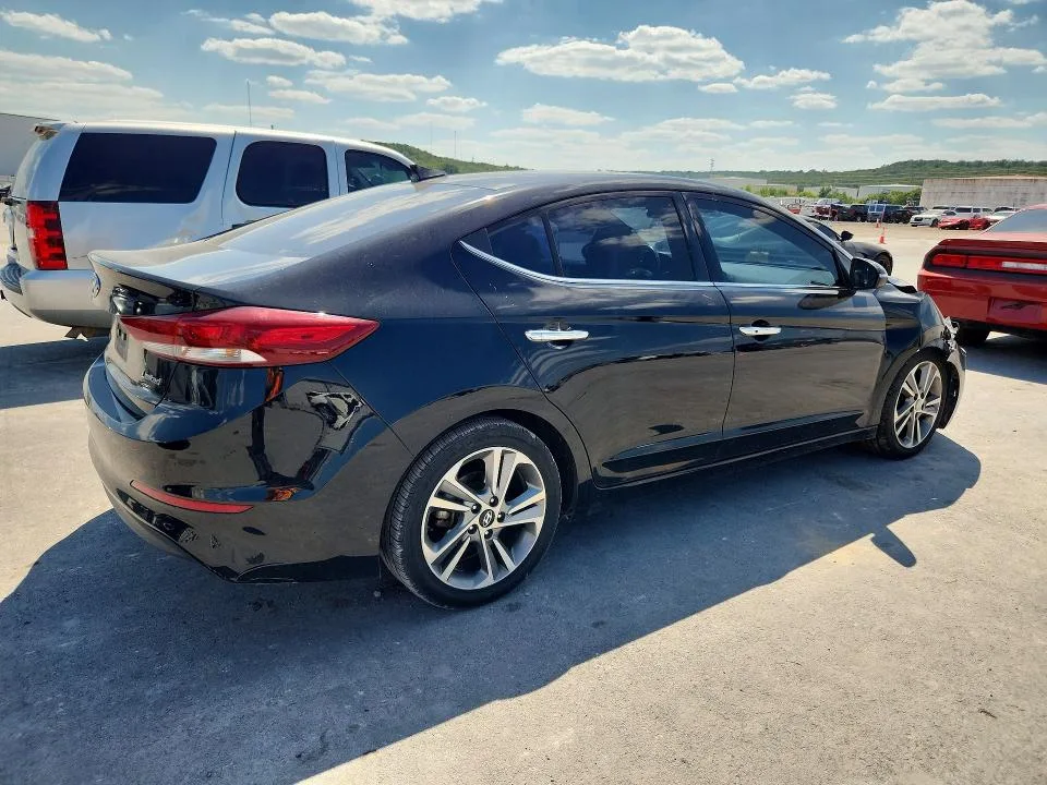 5NPD84LF7HH096645 — 2017 HYUNDAI ELANTRA photo 3