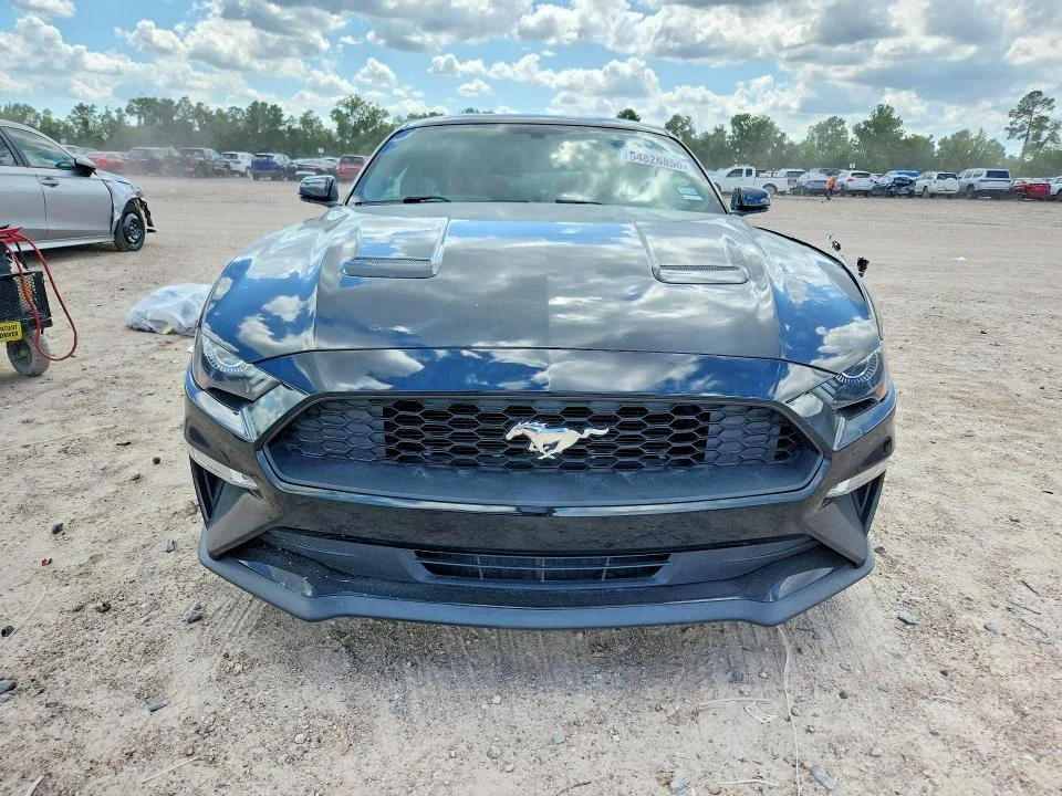 1FA6P8THXJ5159429 — 2018 FORD MUSTANG photo 5