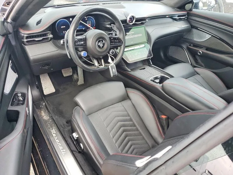 ZAMBMVDB2RX432708 — 2024 MASERATI GRANTURISMO photo 8