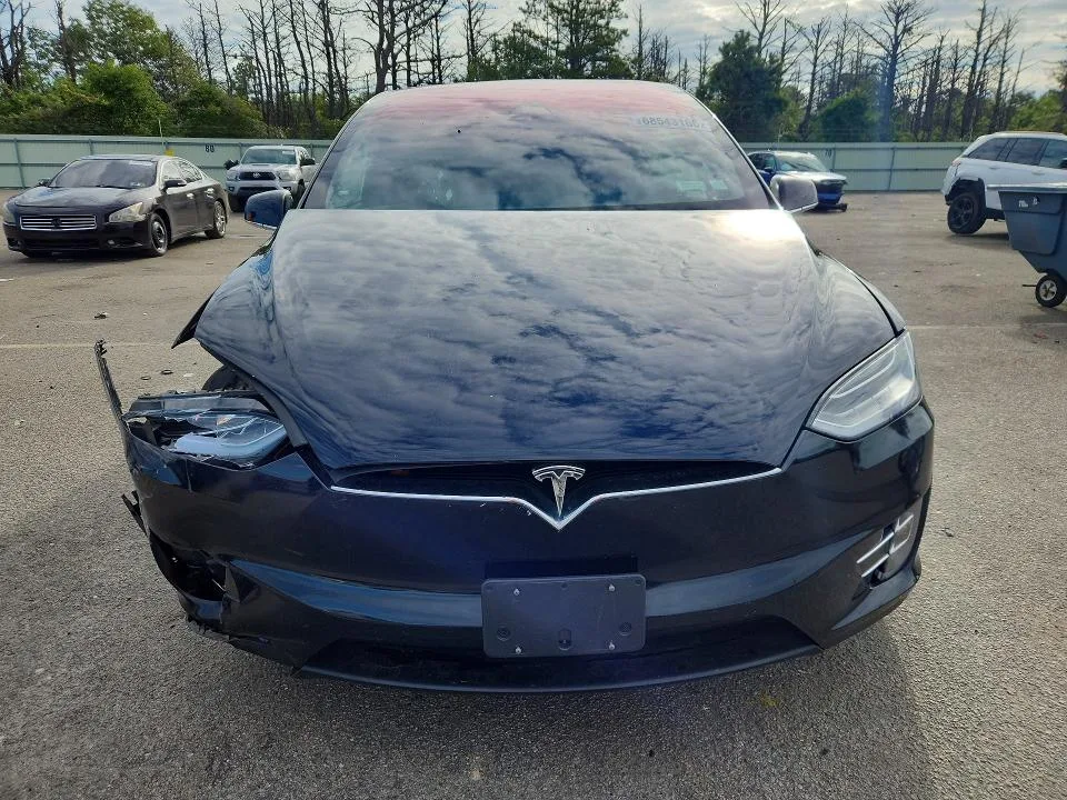 5YJXCDE2XJF112251 — 2018 TESLA MODEL X photo 5