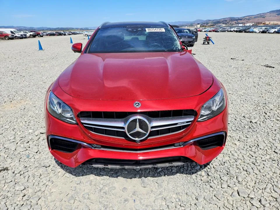 WDDZH8KB8KA506109 — 2019 MERCEDES-BENZ E photo 5