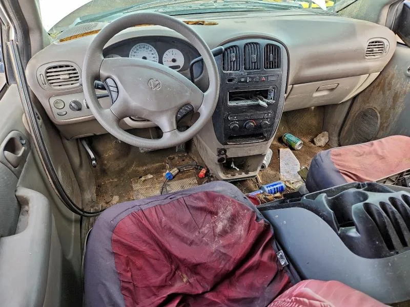 1B4GP253X2B695326 — 2002 DODGE CARAVAN photo 8