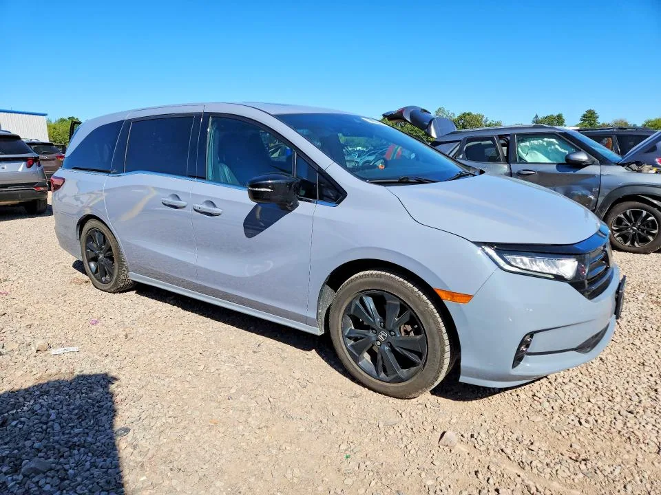 5FNRL6H79PB011321 — 2023 HONDA ODYSSEY photo 4