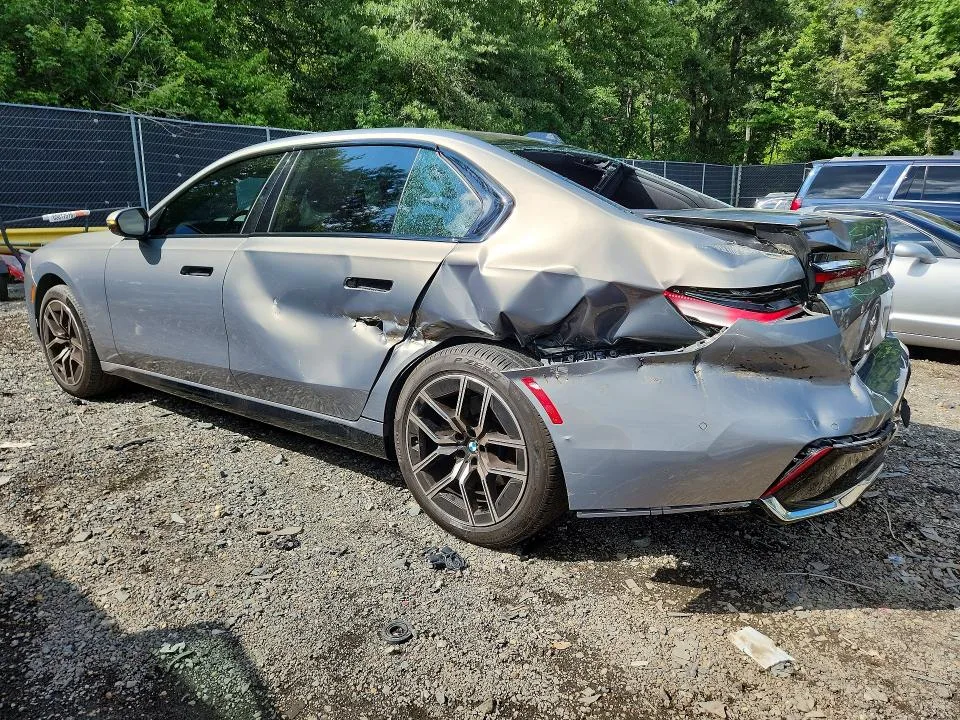 WBA23EH07RCR48258 — 2024 BMW 740 photo 2