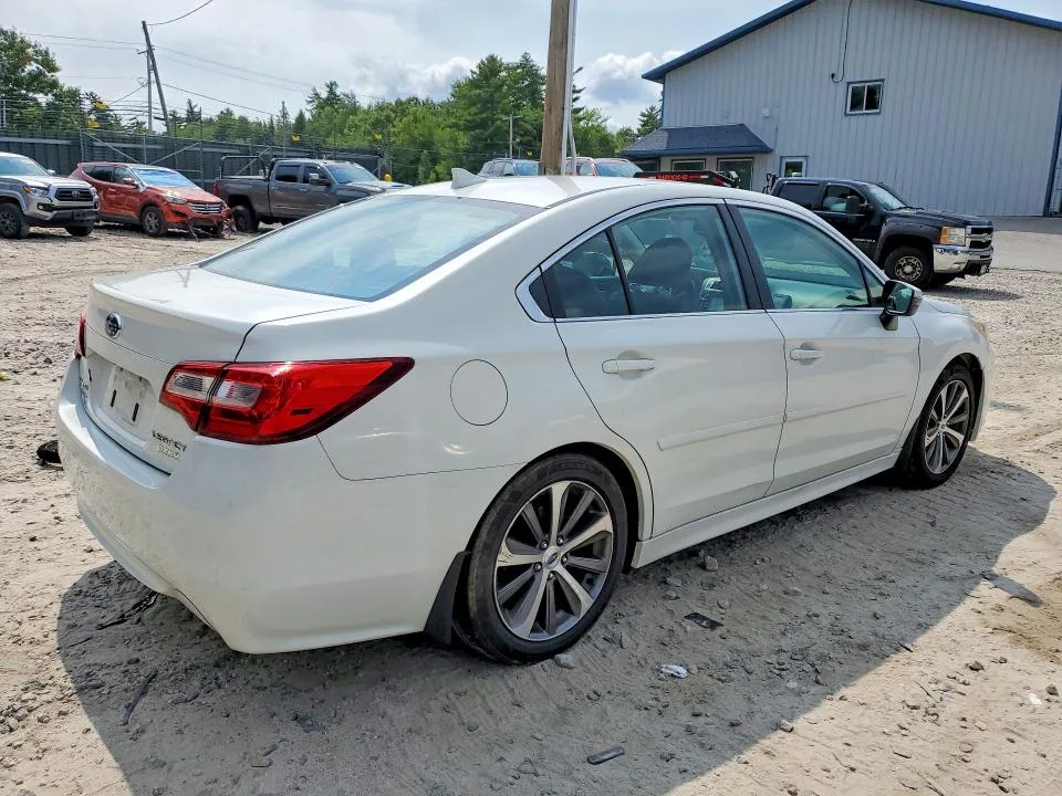 4S3BNAN65G3044274 — 2016 SUBARU LEGACY photo 3
