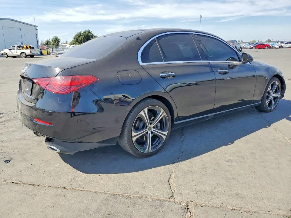 W1KAF4GB2PR101490 — 2023 MERCEDES-BENZ C photo 3