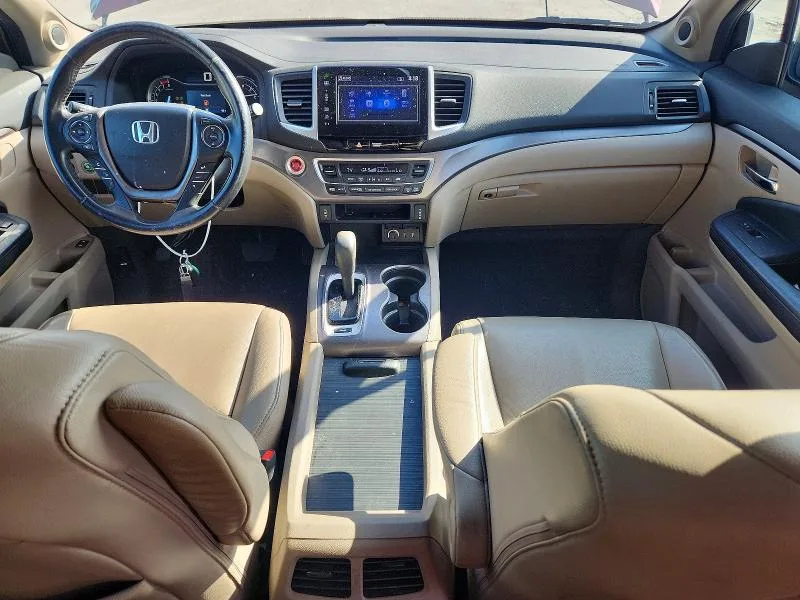 5FNYF6H59GB010803 — 2016 HONDA PILOT photo 8