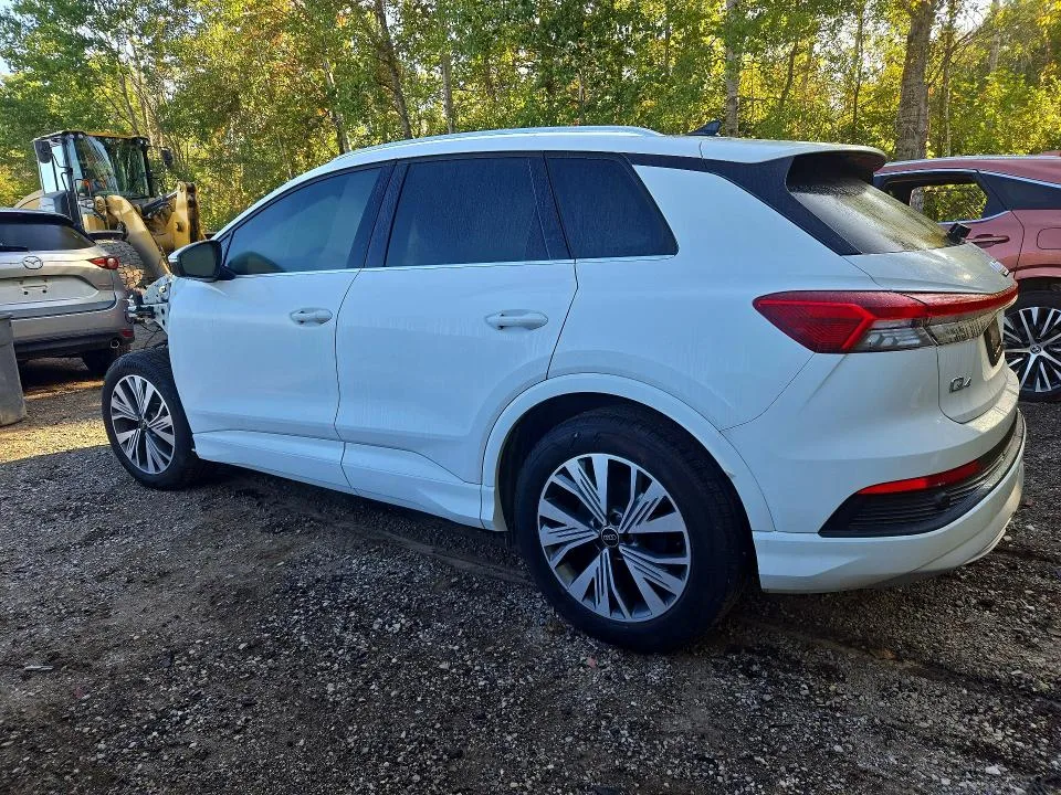WA1GUAFZ9RP041305 — 2024 AUDI Q4 E-TRON photo 2